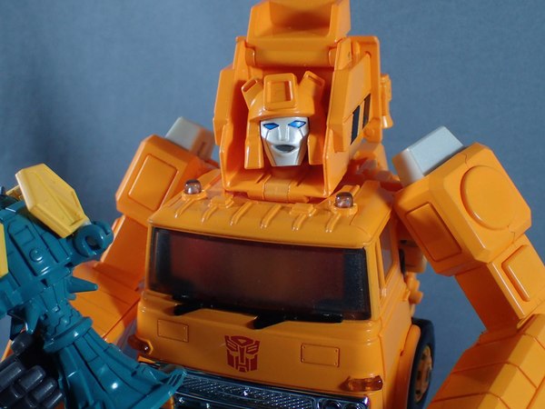 Masterpiece Grapple MP 35 In Hand Pictures Of Inferno Retool 01 (1 of 6)